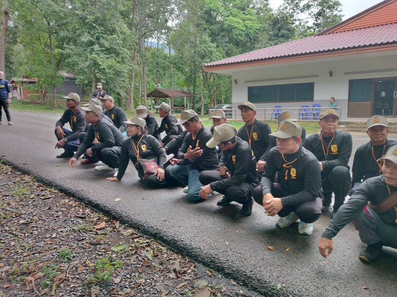 LINE_ALBUM_ทบทวน อปพร. 68_250813_370_397.jpg